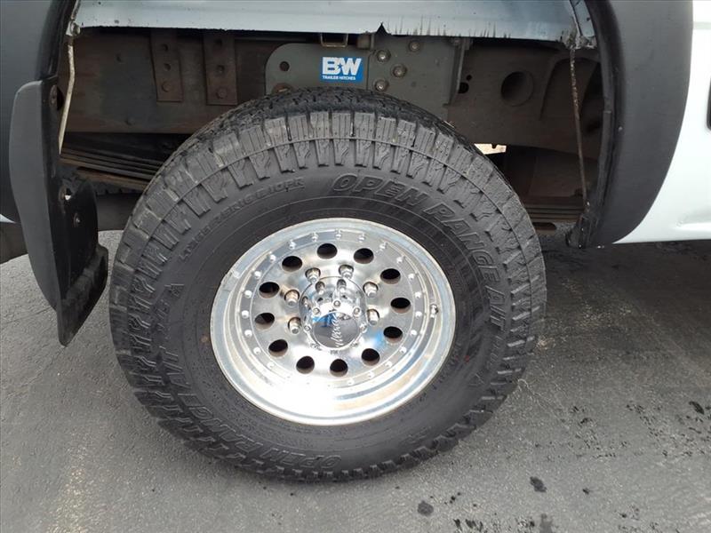 Chevrolet Silverado 2500HD Crew Cab Long Bed 4WD 2002