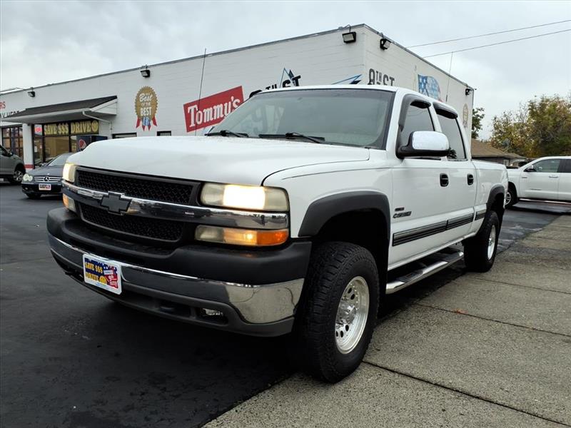 Chevrolet Silverado 2500HD Crew Cab Long Bed 4WD 2002