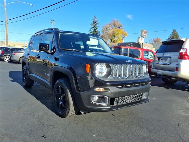 2015 Jeep Renegade Latitude photo 3