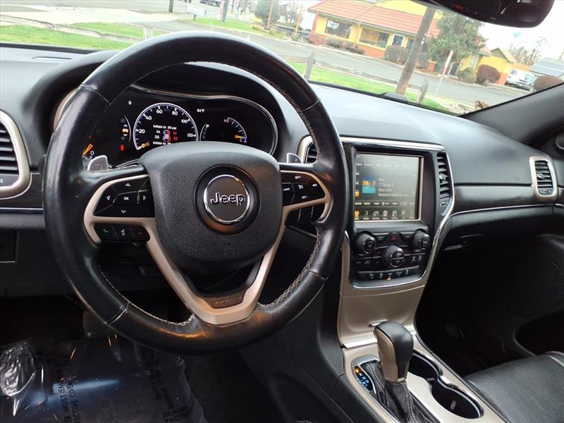 2017 Jeep Grand Cherokee Limited photo 2