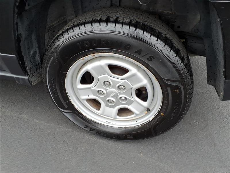 2016 Jeep Patriot Sport photo 4