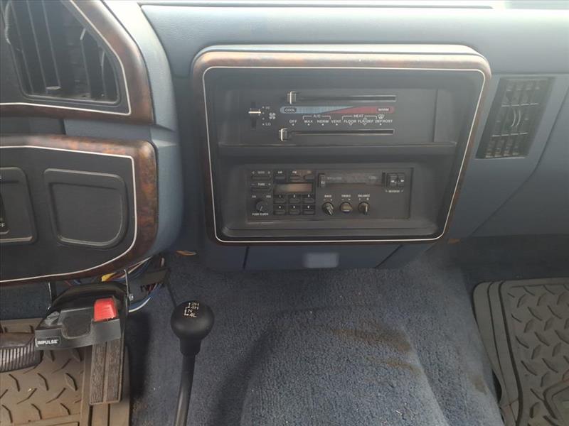 Ford F-150 SuperCab Long Bed 4WD 1991