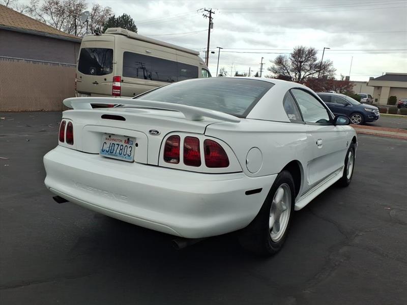 Ford Mustang Coupe 1998