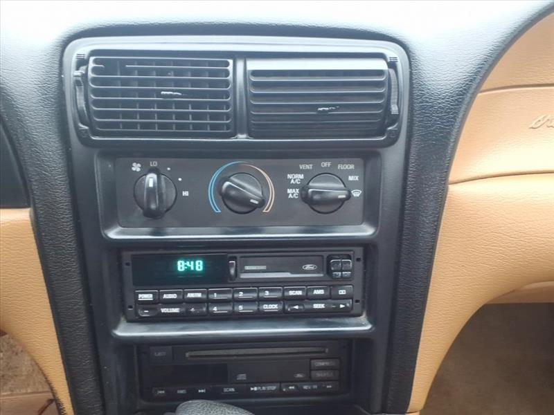 Ford Mustang Coupe 1998