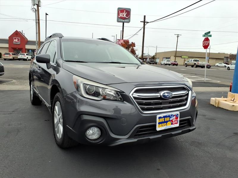 2018 Subaru Outback 2.5i Premium photo 3