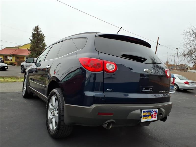 2012 Chevrolet Traverse LTZ photo 4
