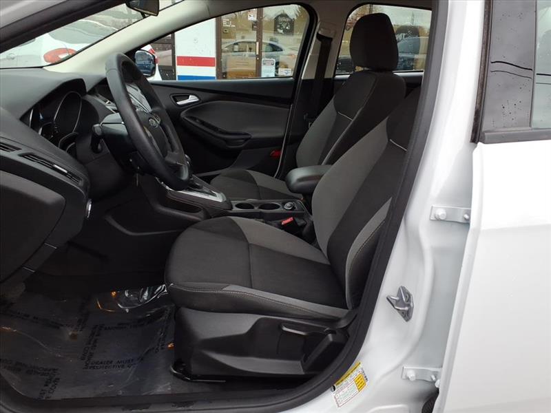 Ford Focus SE Sedan 2014