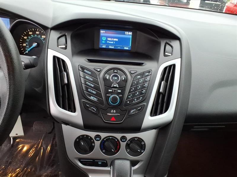 Ford Focus SE Sedan 2014