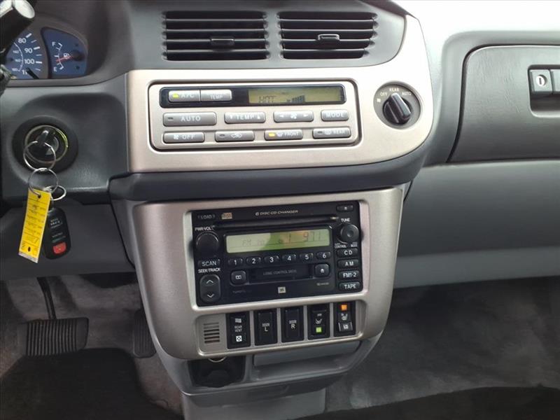 Toyota Sienna XLE 2002