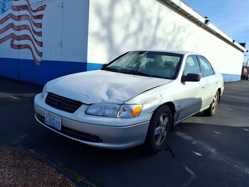 Toyota Camry CE 2001