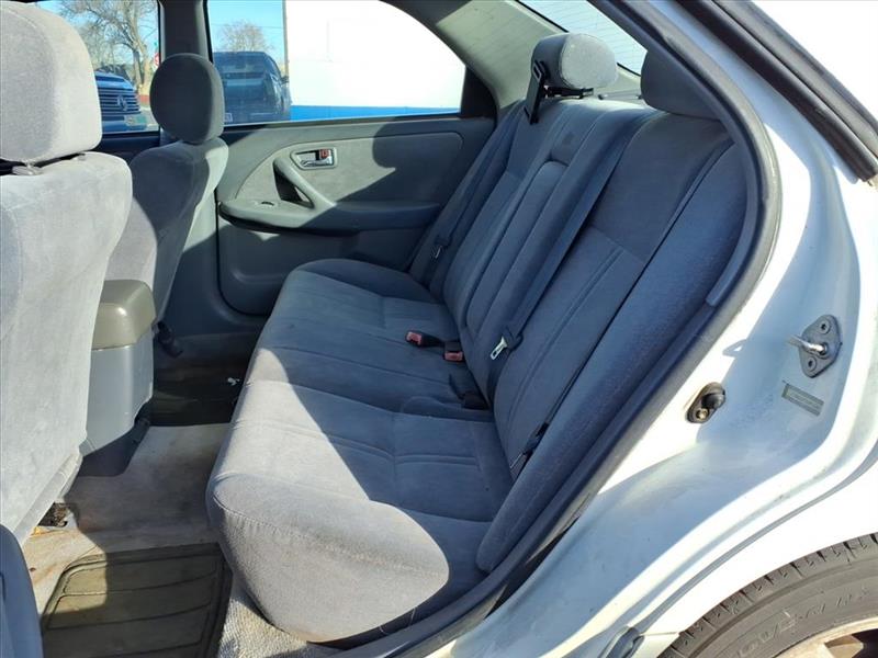 Toyota Camry CE 2001