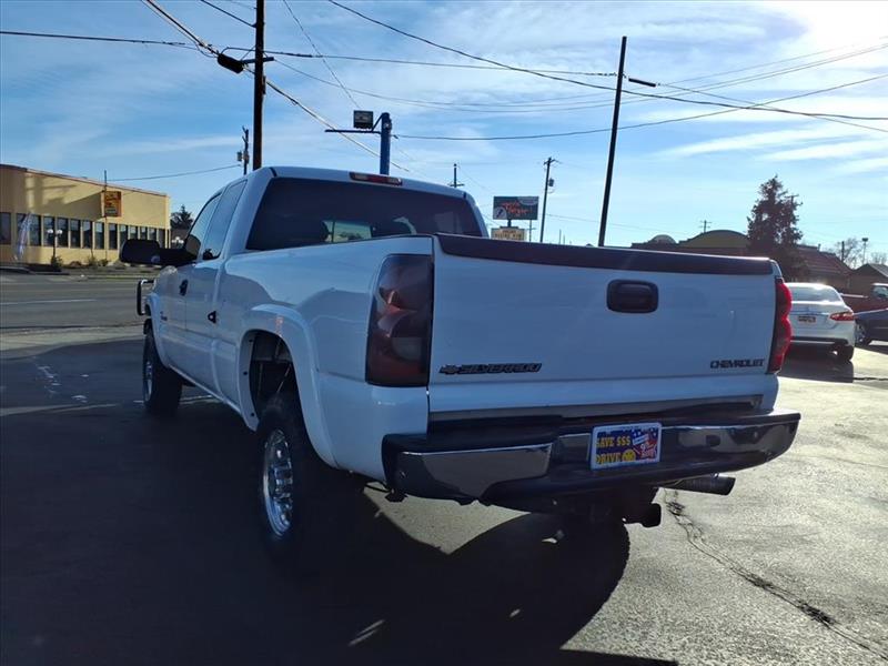 Chevrolet Silverado 2500HD Ext. Cab Long Bed 4WD 2004