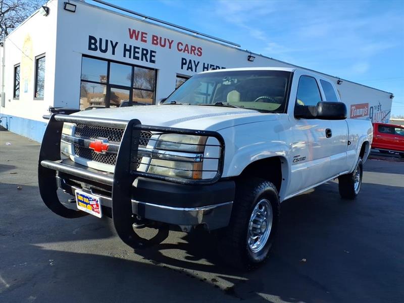 Chevrolet Silverado 2500HD Ext. Cab Long Bed 4WD 2004