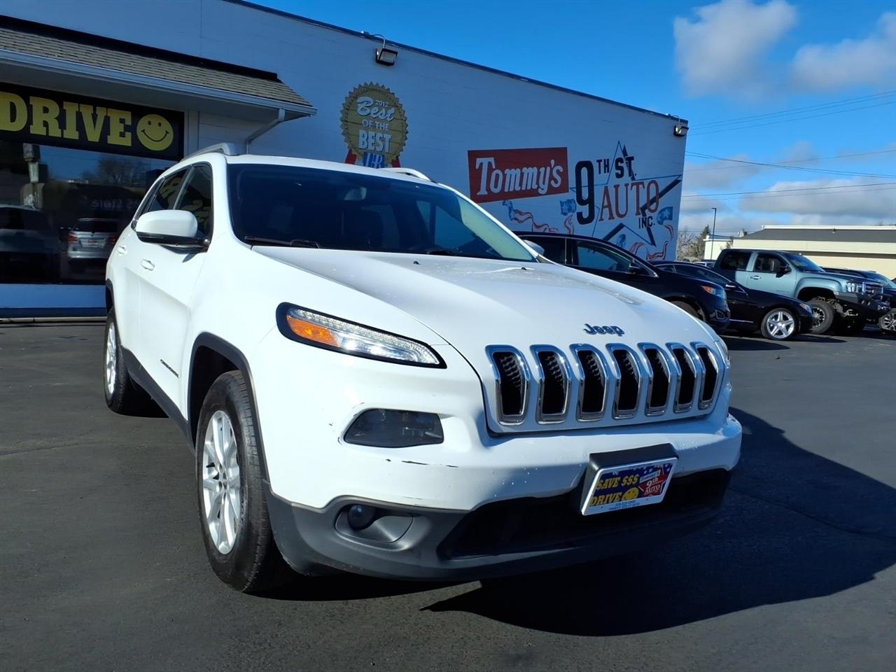 View vehicle photo 3