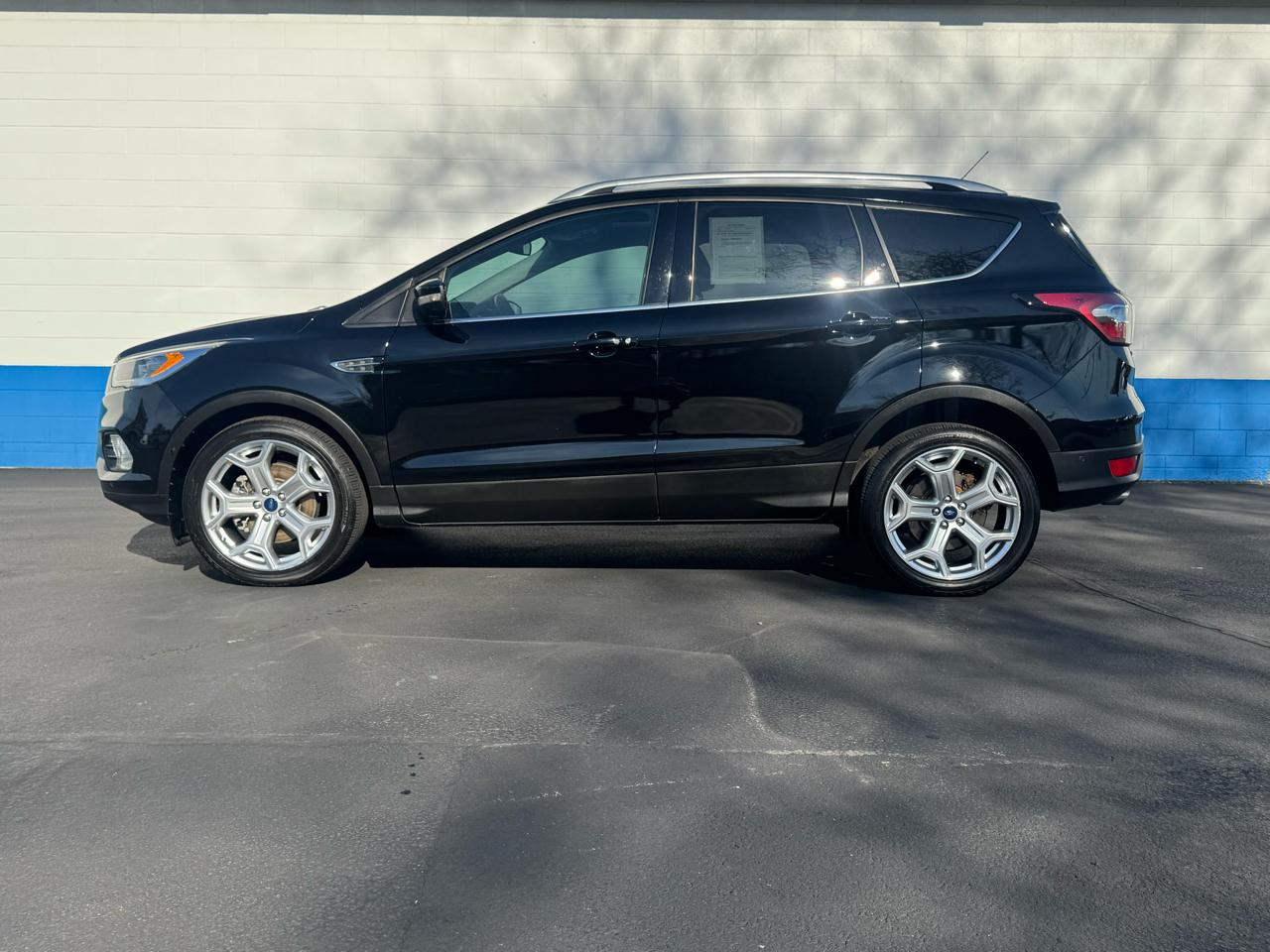 Ford Escape Titanium 4WD 2017