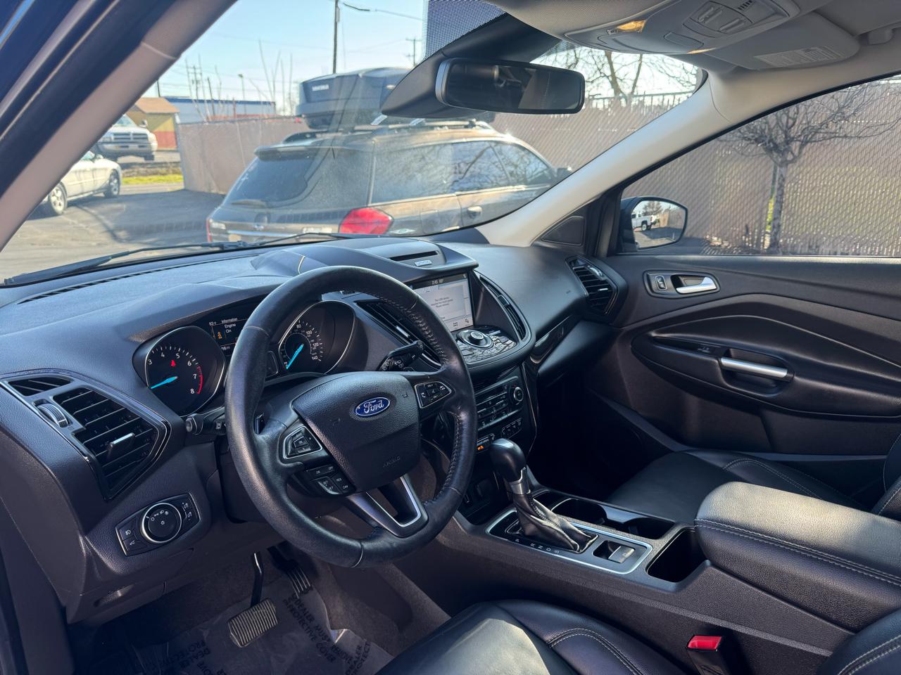 Ford Escape Titanium 4WD 2017