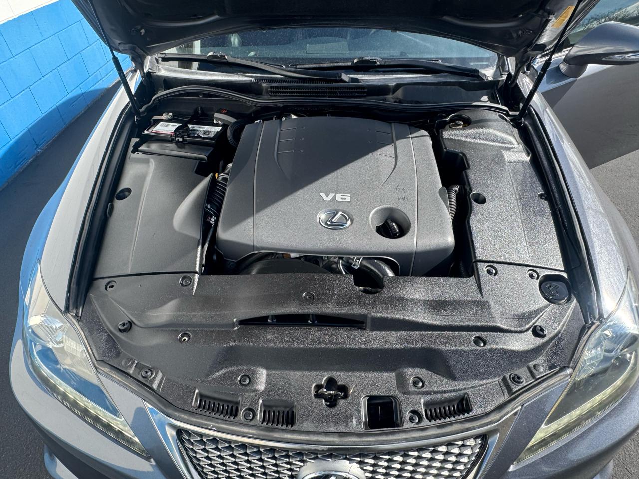 Lexus IS 250 RWD 2012