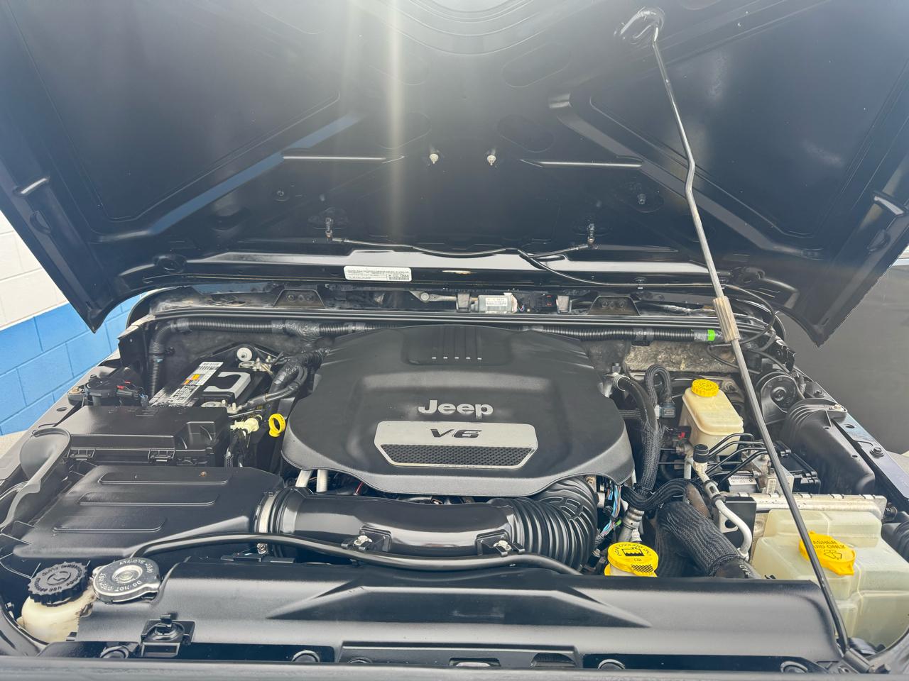 Jeep Wrangler Unlimited Sport 4WD 2015