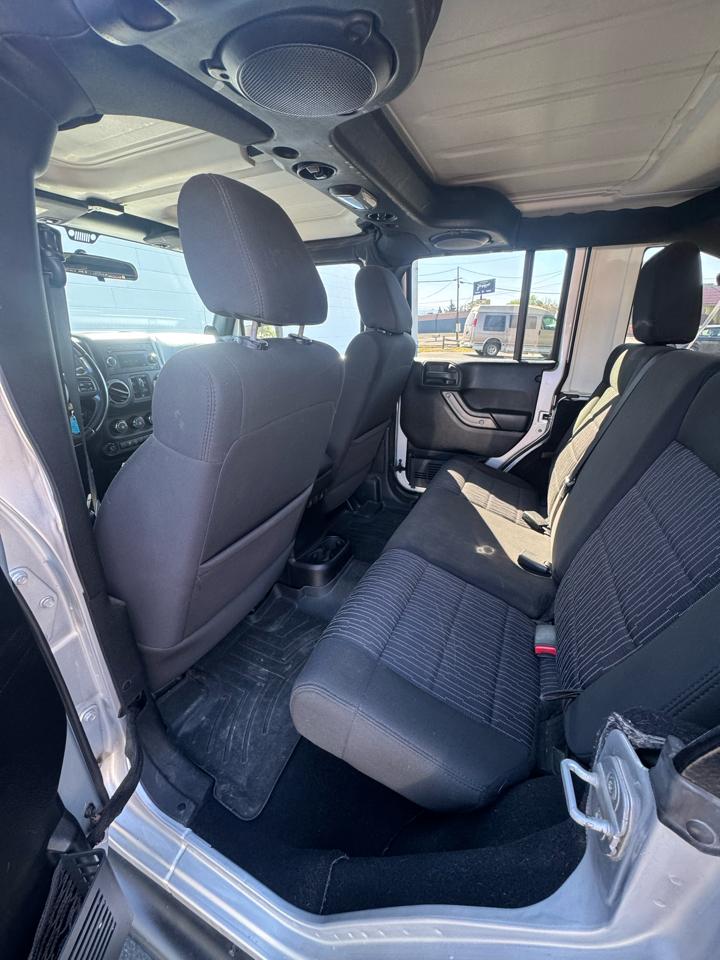 Jeep Wrangler Unlimited Sport 4WD 2011