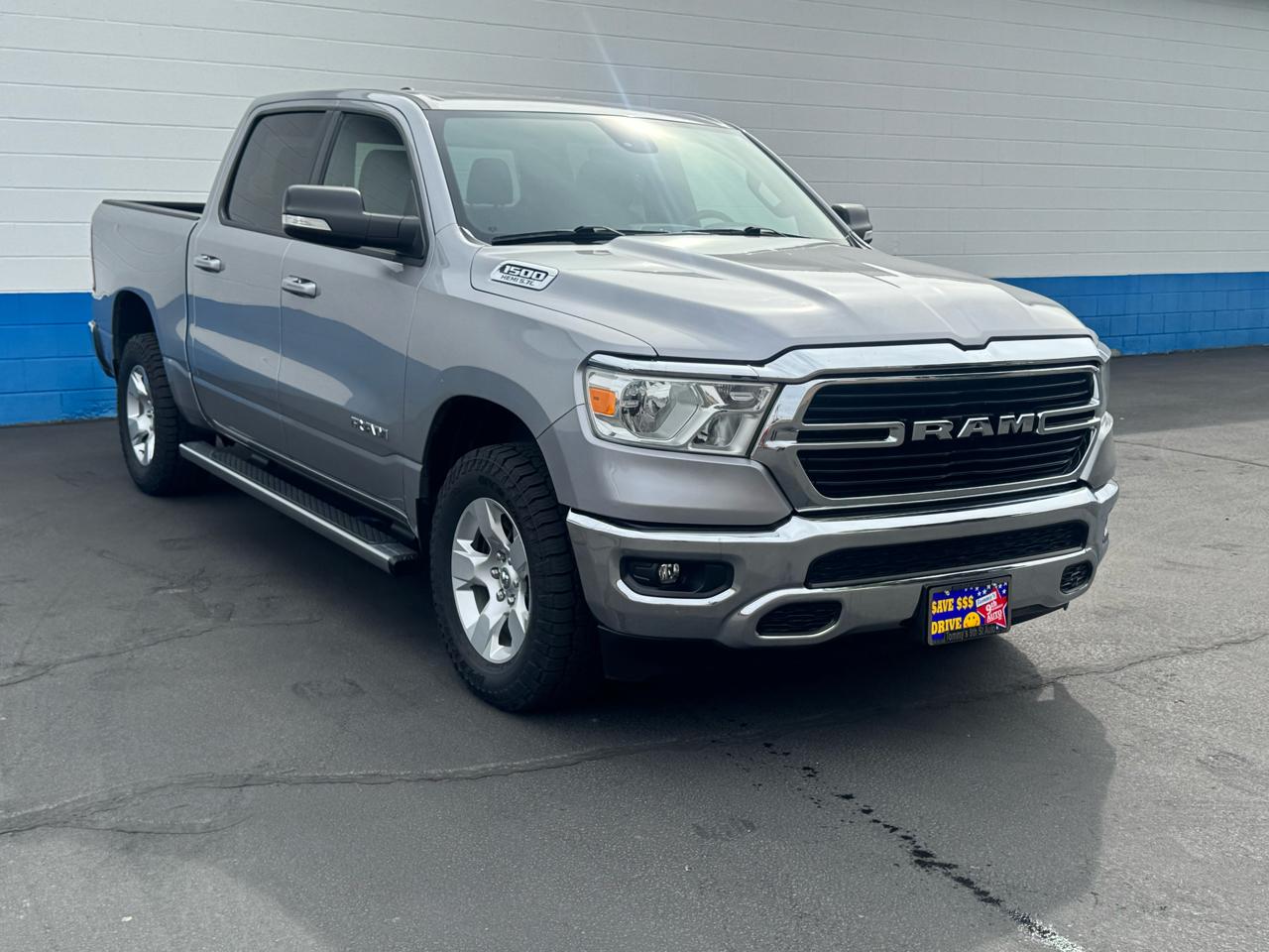RAM 1500 Big Horn Crew Cab SWB 4WD 2021