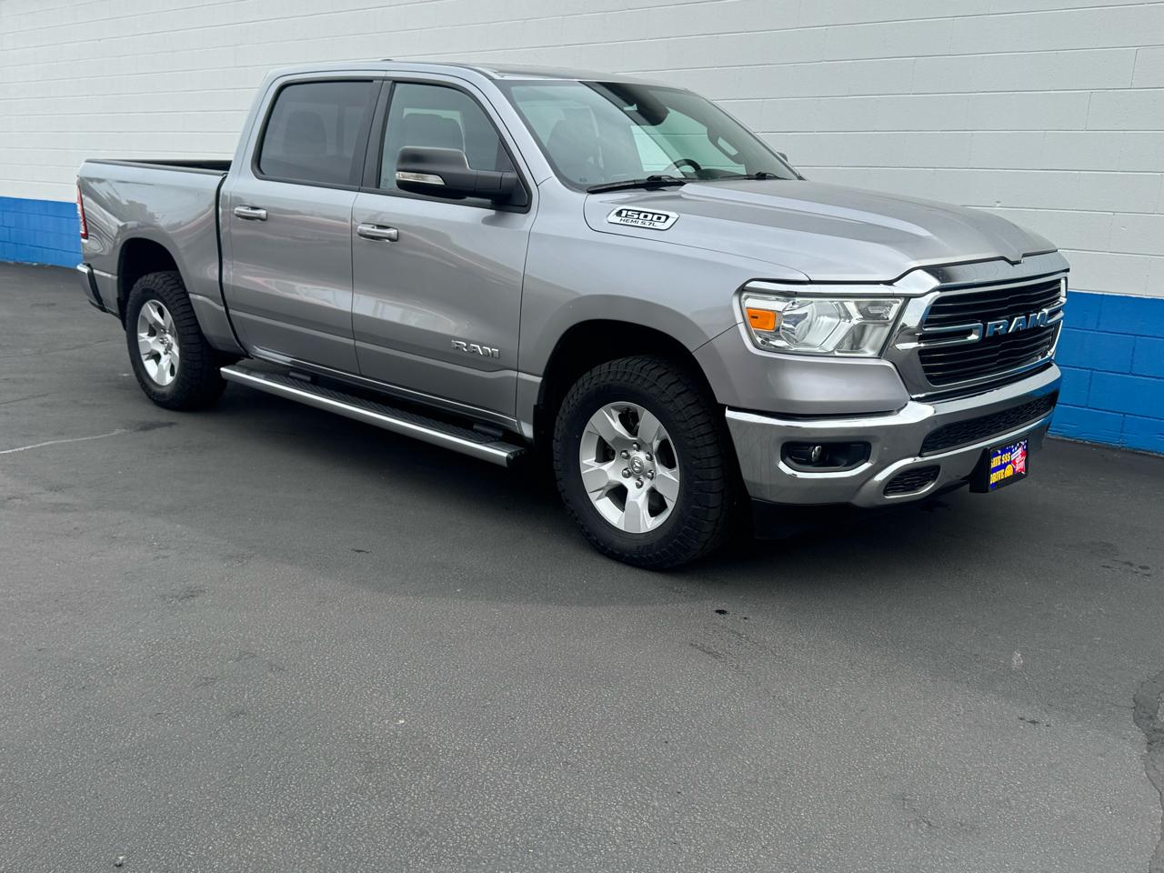 RAM 1500 Big Horn Crew Cab SWB 4WD 2021
