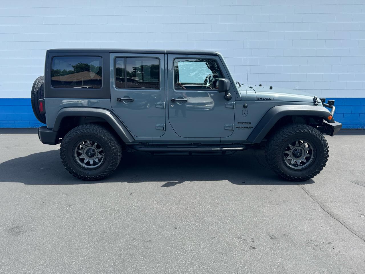 Jeep Wrangler Unlimited Sport 4WD 2015