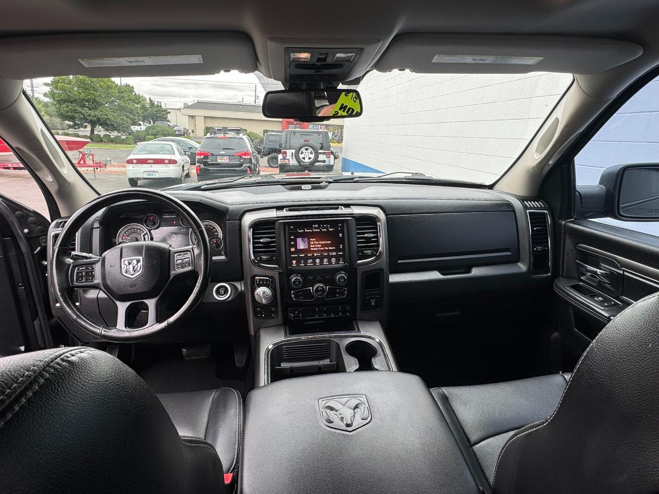 RAM 1500 Sport Crew Cab SWB 4WD 2016