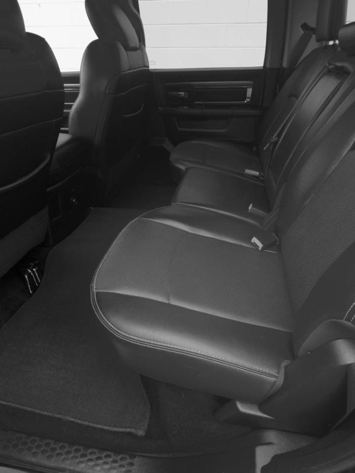 RAM 1500 Sport Crew Cab SWB 4WD 2016