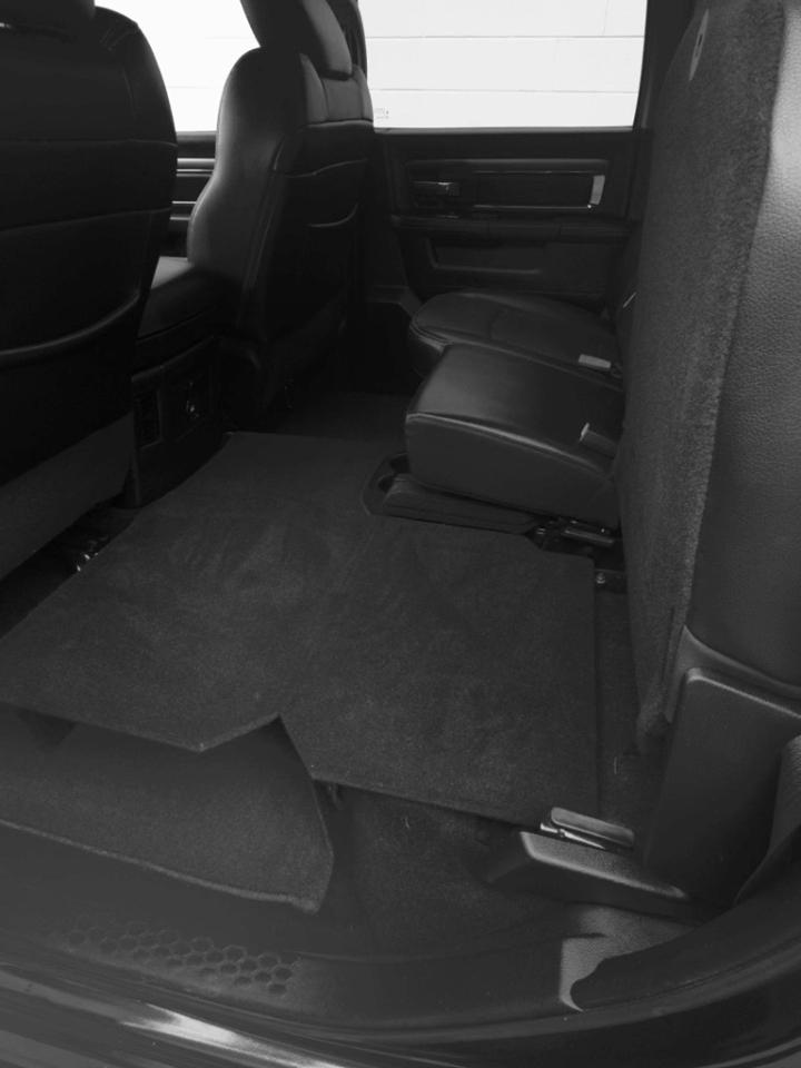 RAM 1500 Sport Crew Cab SWB 4WD 2016