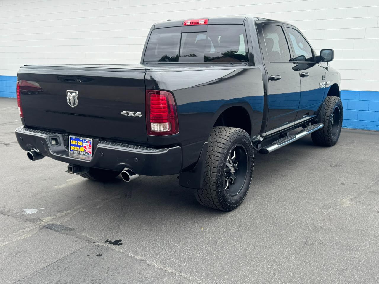 RAM 1500 Sport Crew Cab SWB 4WD 2016