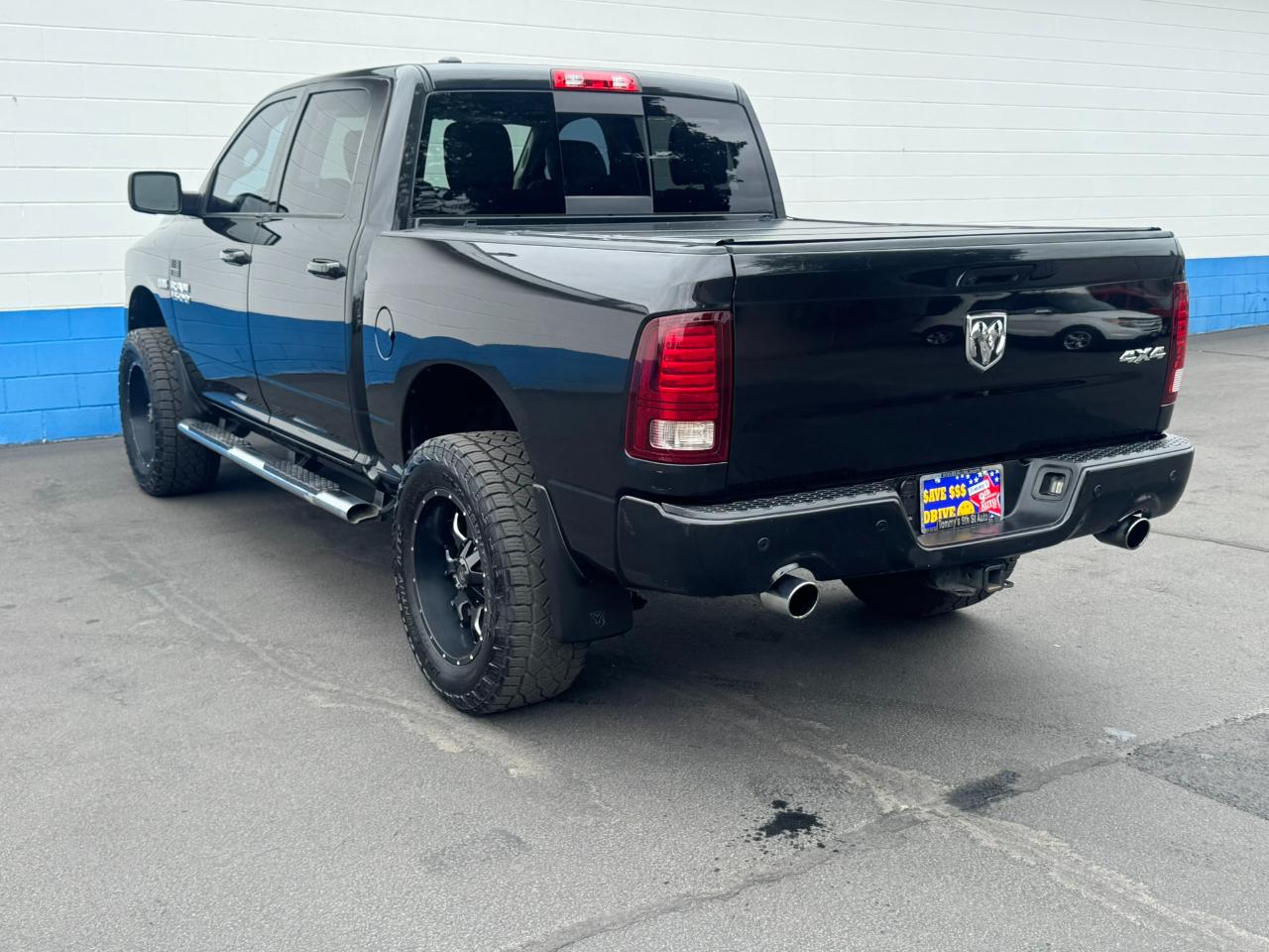 RAM 1500 Sport Crew Cab SWB 4WD 2016