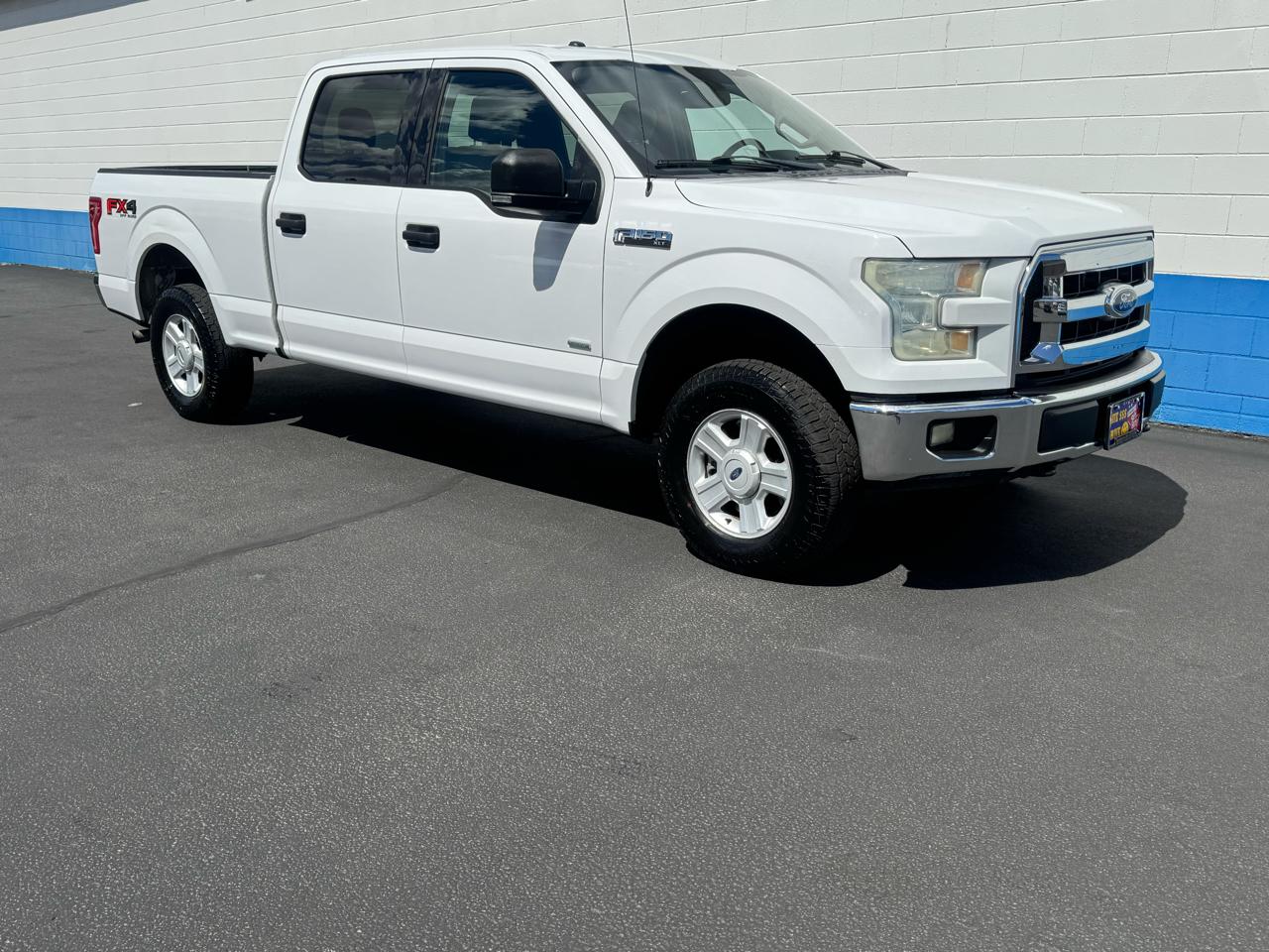 Ford F-150 XL SuperCrew 5.5-ft. Bed 4WD 2015