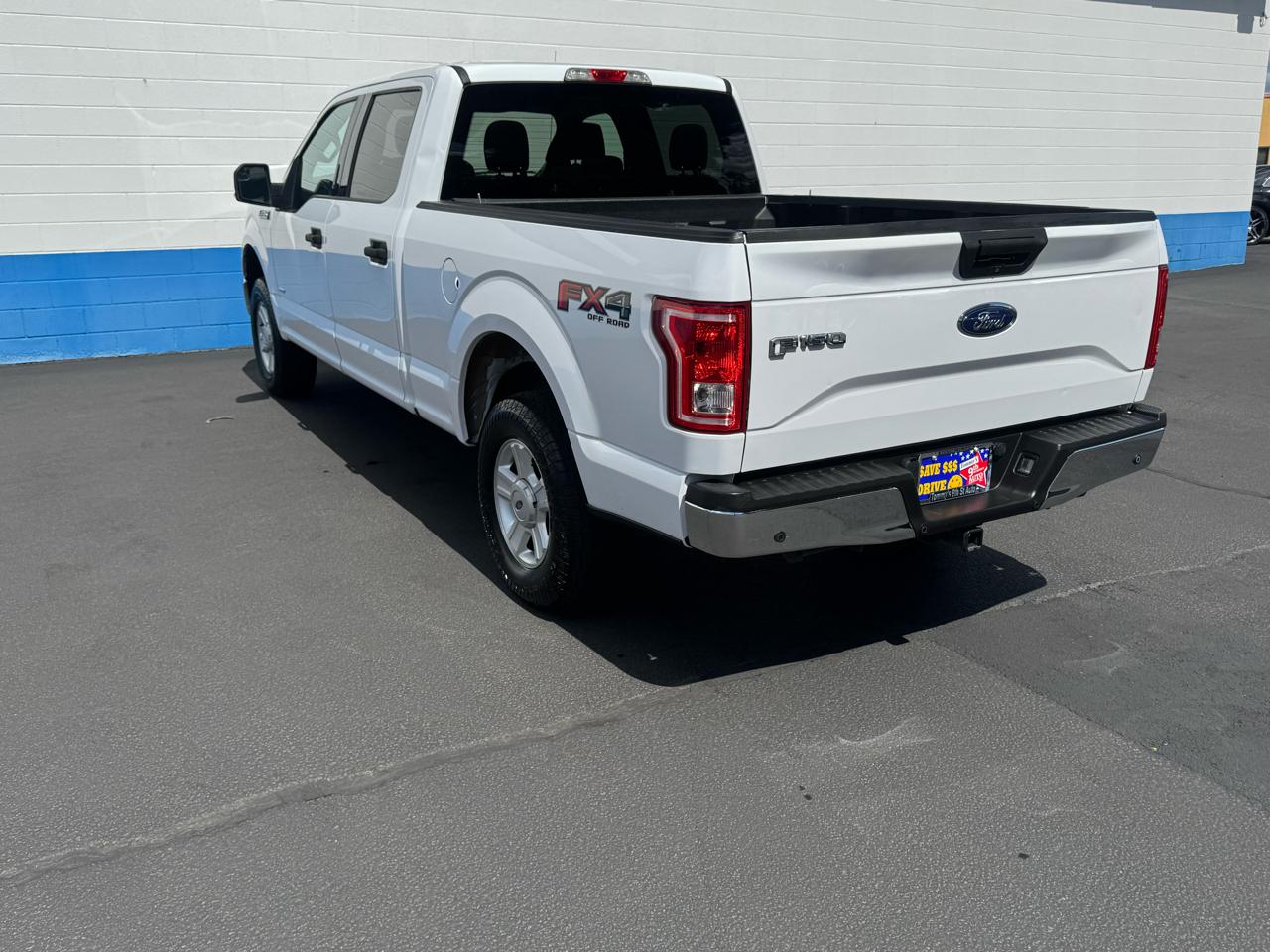 Ford F-150 XL SuperCrew 5.5-ft. Bed 4WD 2015