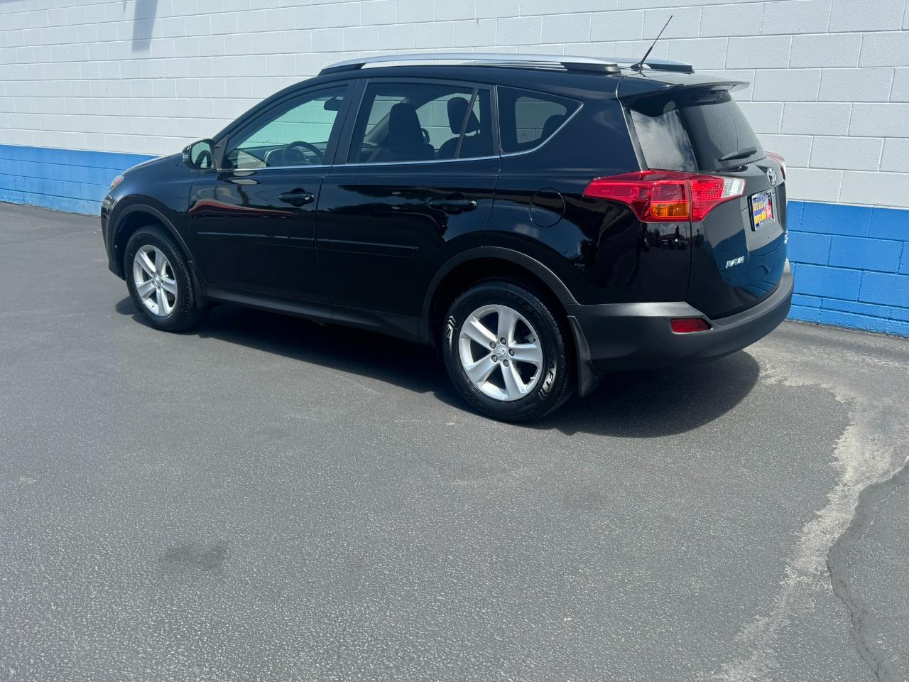 Toyota RAV4 XLE AWD 2013
