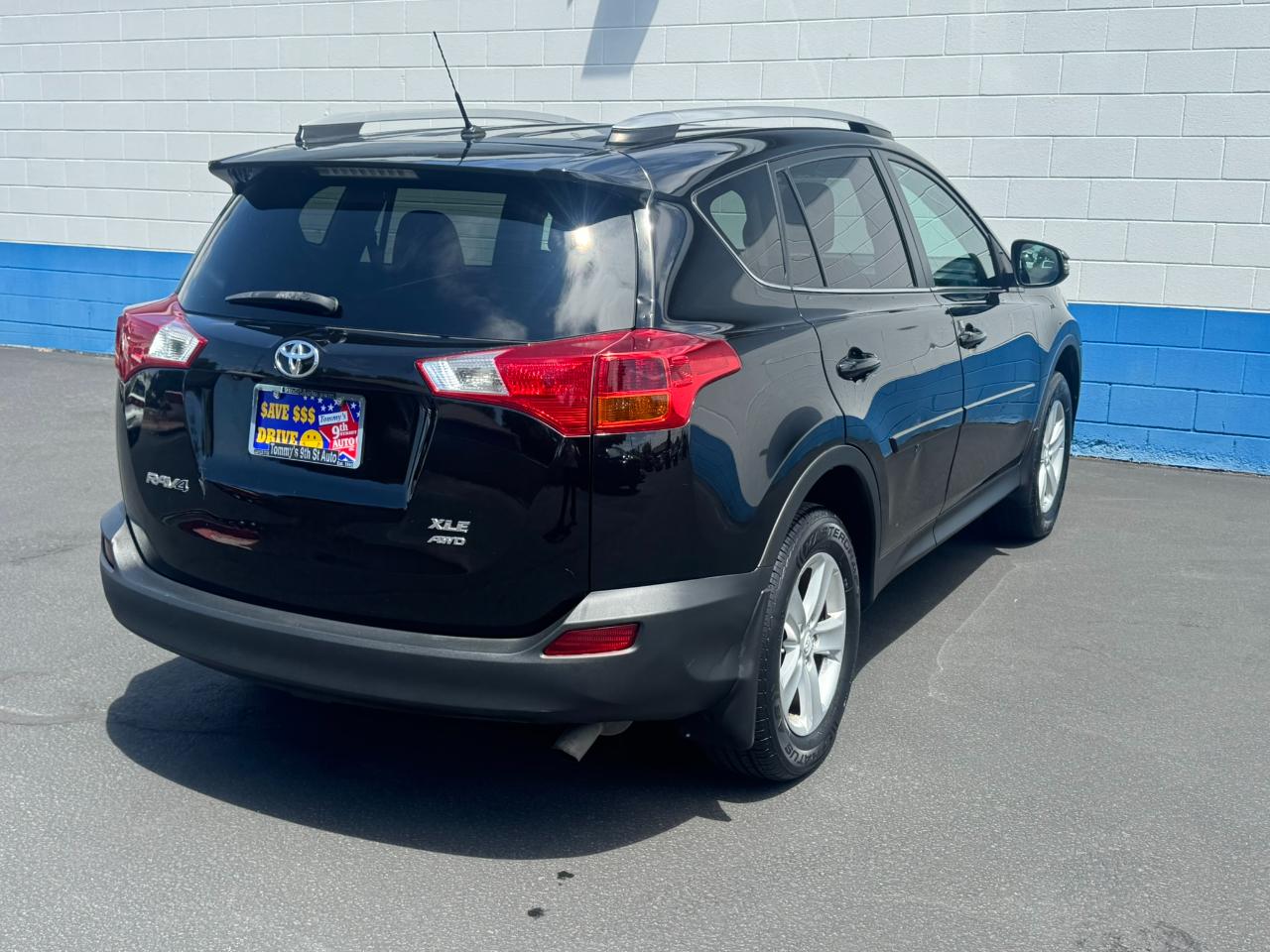 Toyota RAV4 XLE AWD 2013
