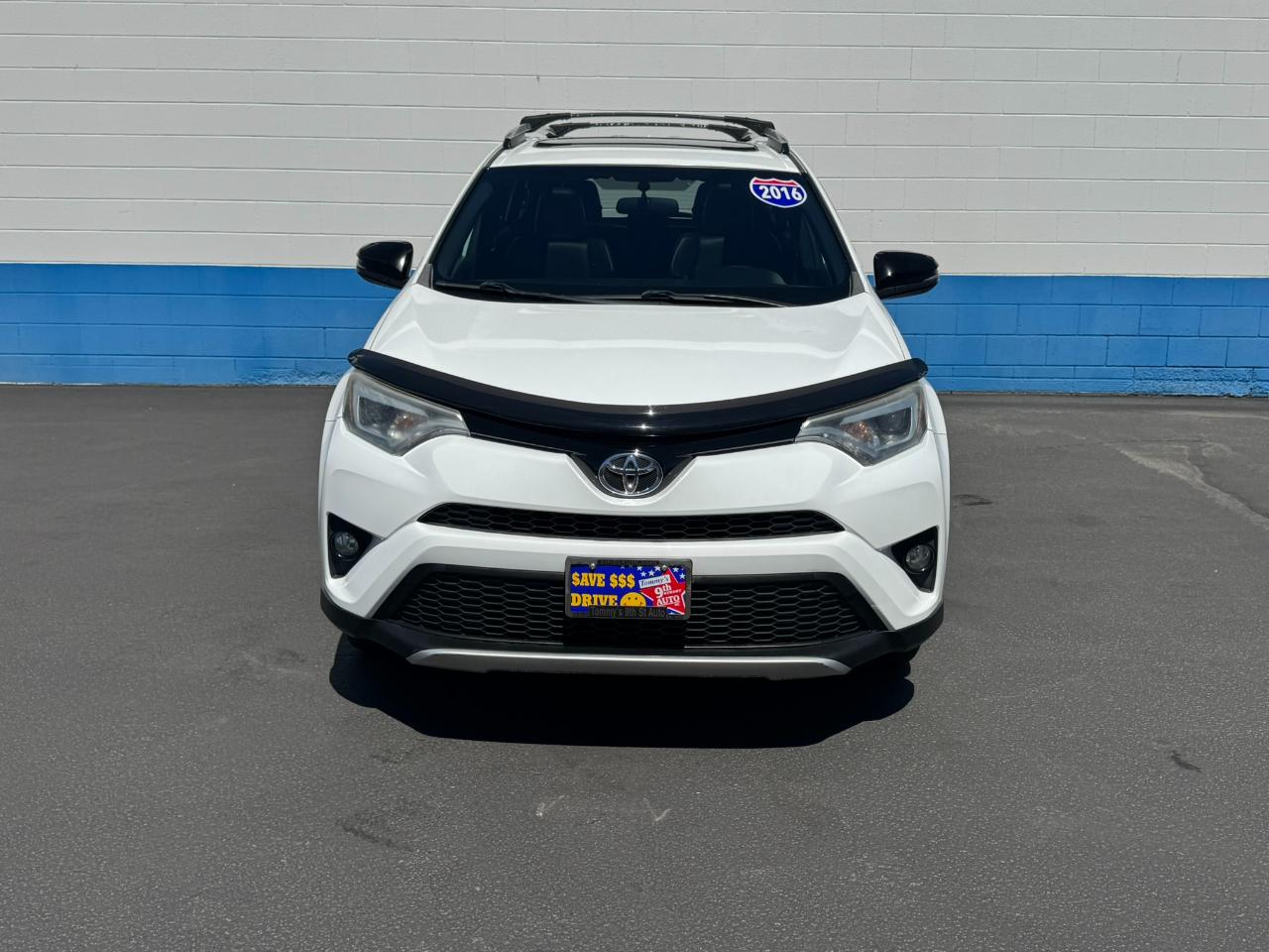 Toyota RAV4 SE FWD 2016