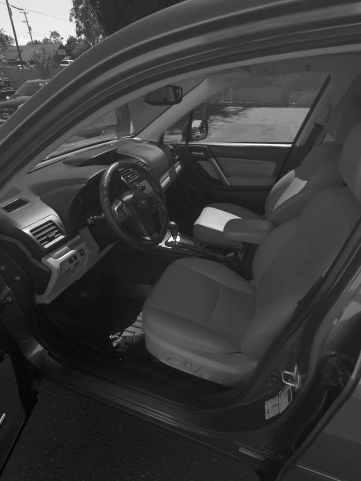 Subaru Forester 2.5i Touring 2014