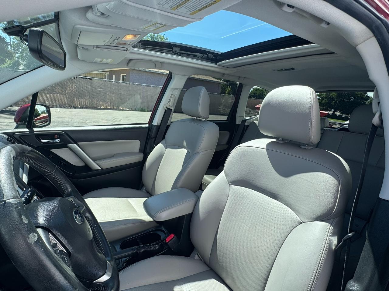Subaru Forester 2.5i Touring 2014