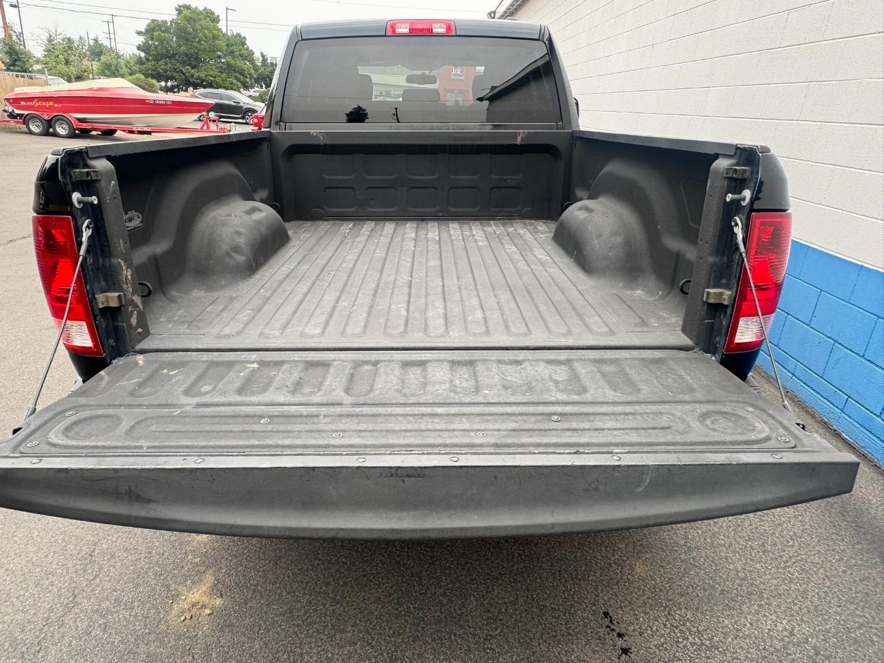 Dodge 1500 ST Quad Cab 4WD 2012