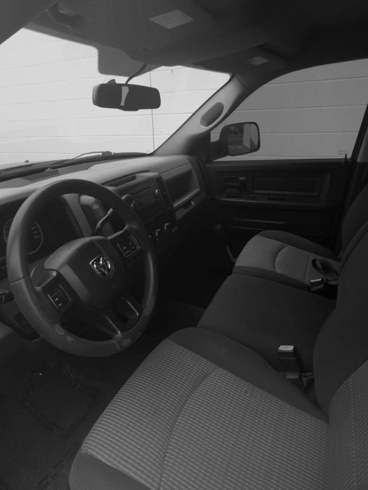 Dodge 1500 ST Quad Cab 4WD 2012