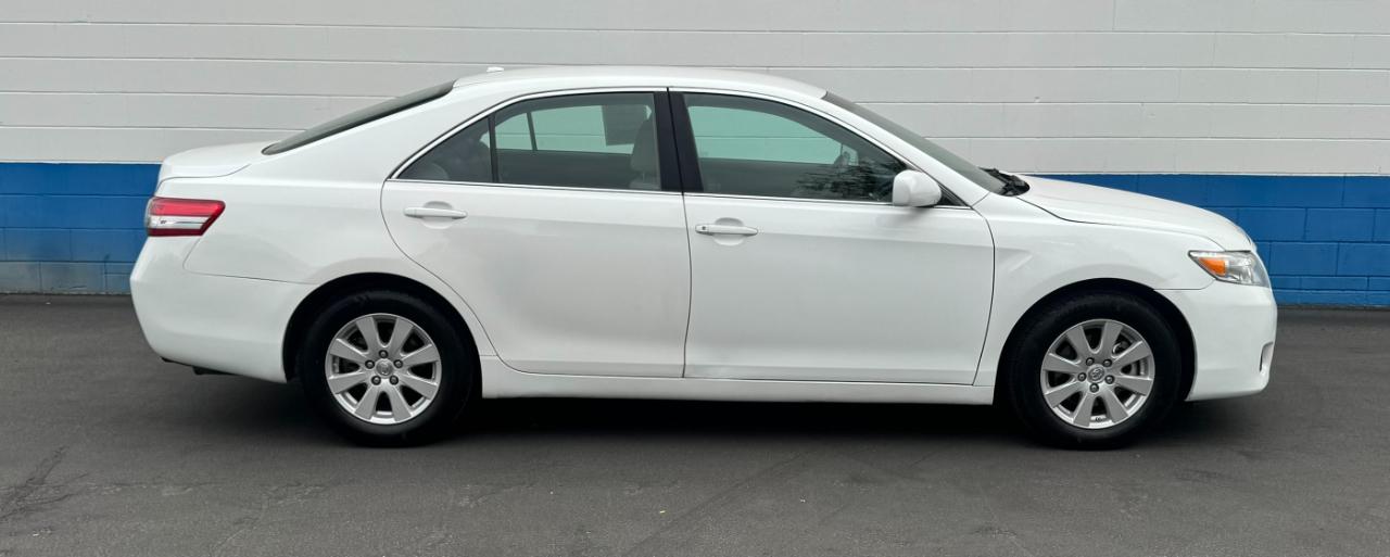 Toyota Camry LE 6-Spd AT 2010