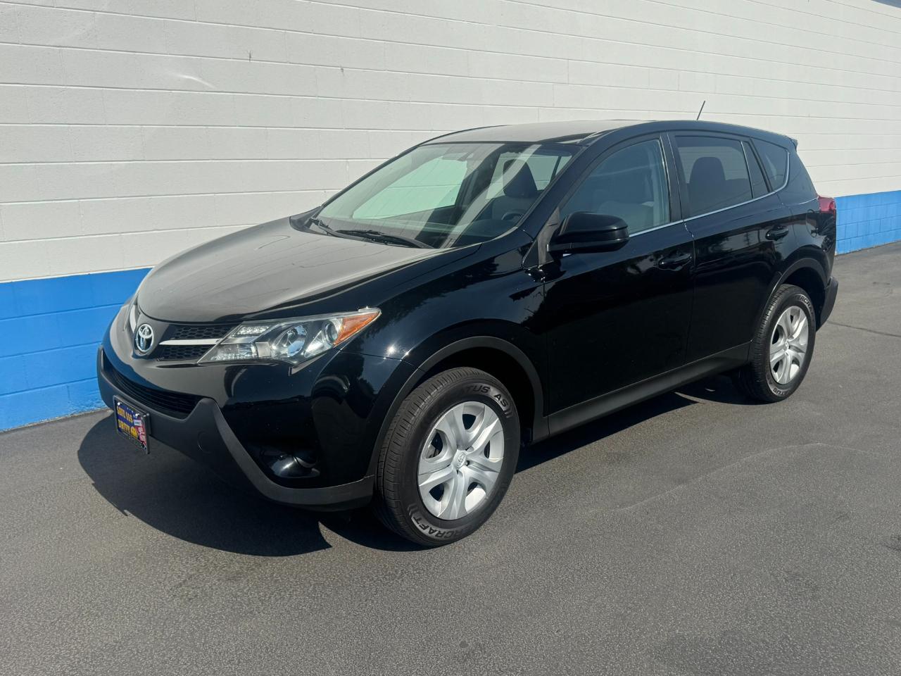 Toyota RAV4 LE AWD 2014