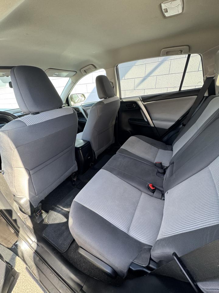 Toyota RAV4 LE AWD 2014