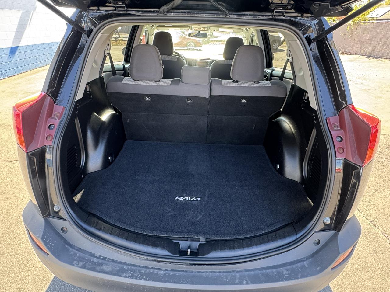 Toyota RAV4 LE AWD 2014