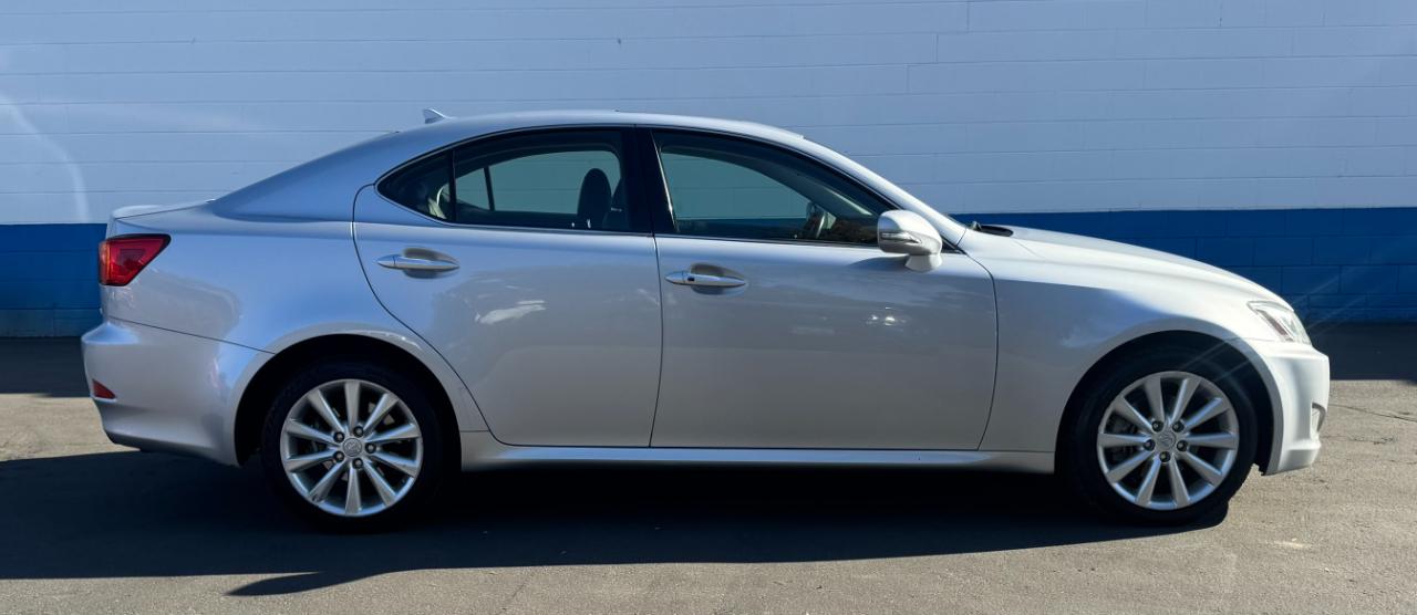 Lexus IS IS 250 AWD 6-Speed Sequential 2010