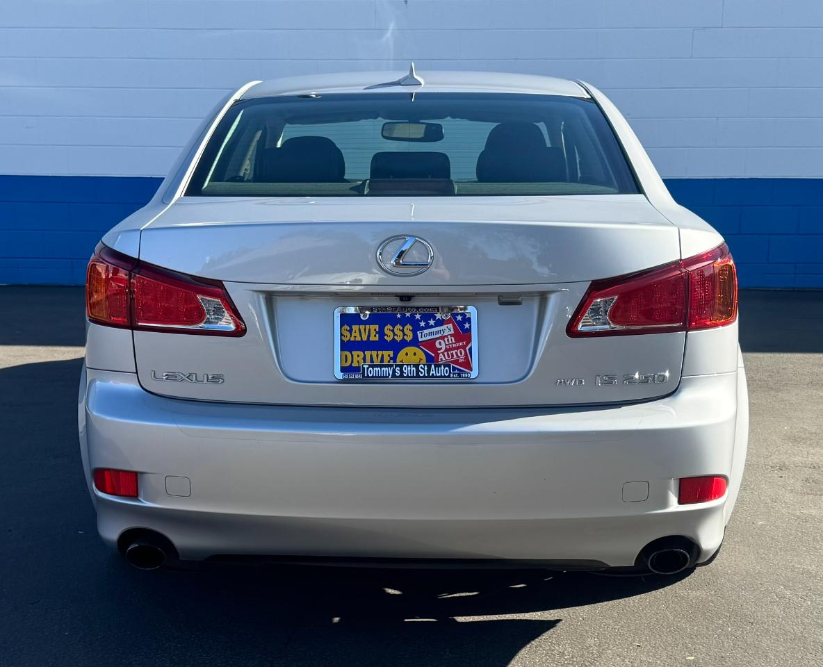 Lexus IS IS 250 AWD 6-Speed Sequential 2010