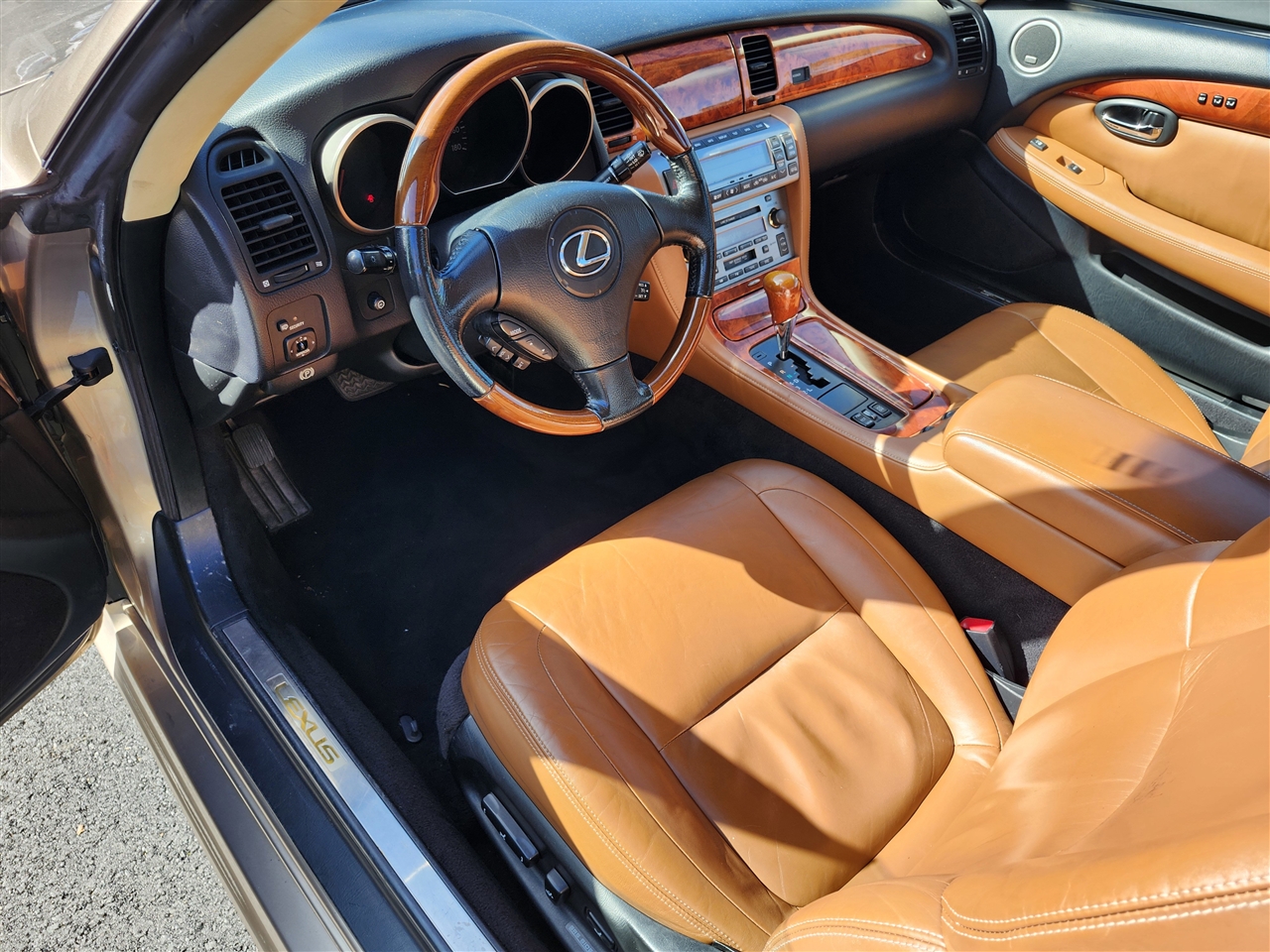 2005 Lexus SC 430 photo 4