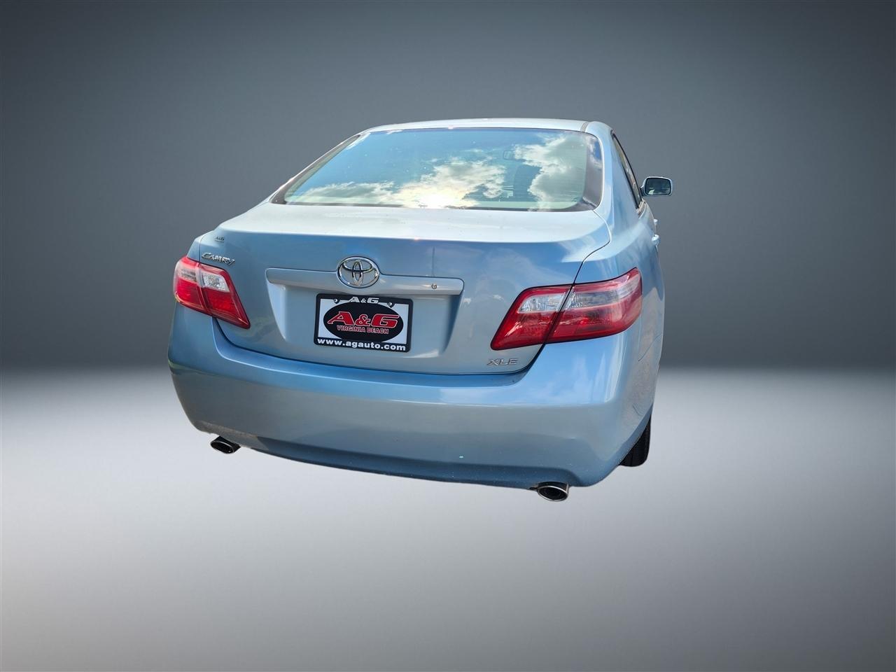 Toyota Camry photo 3