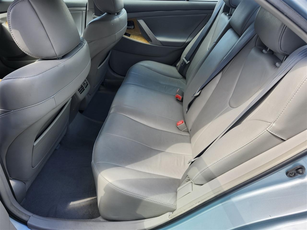 Toyota Camry photo 5