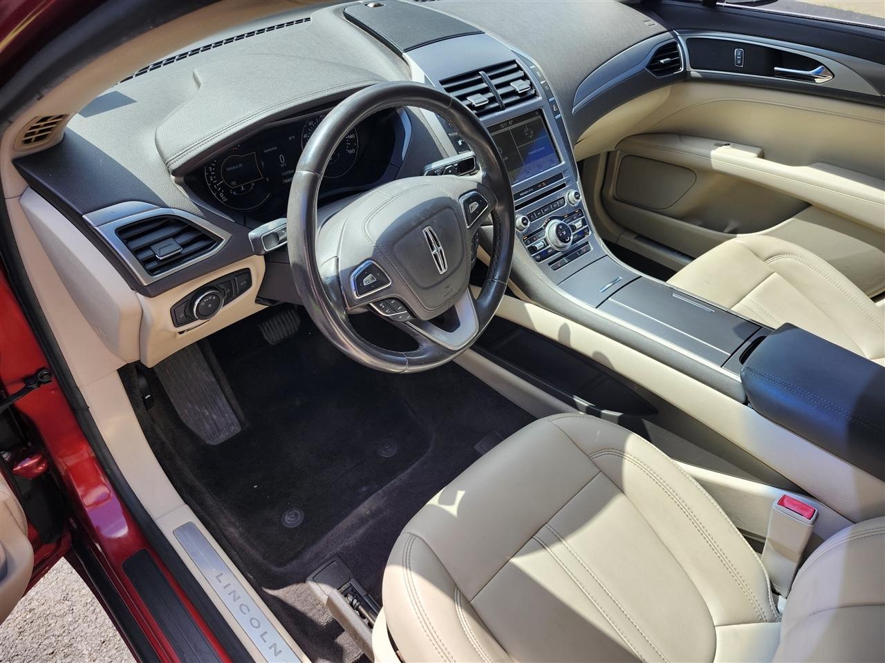 Lincoln MKZ photo 4